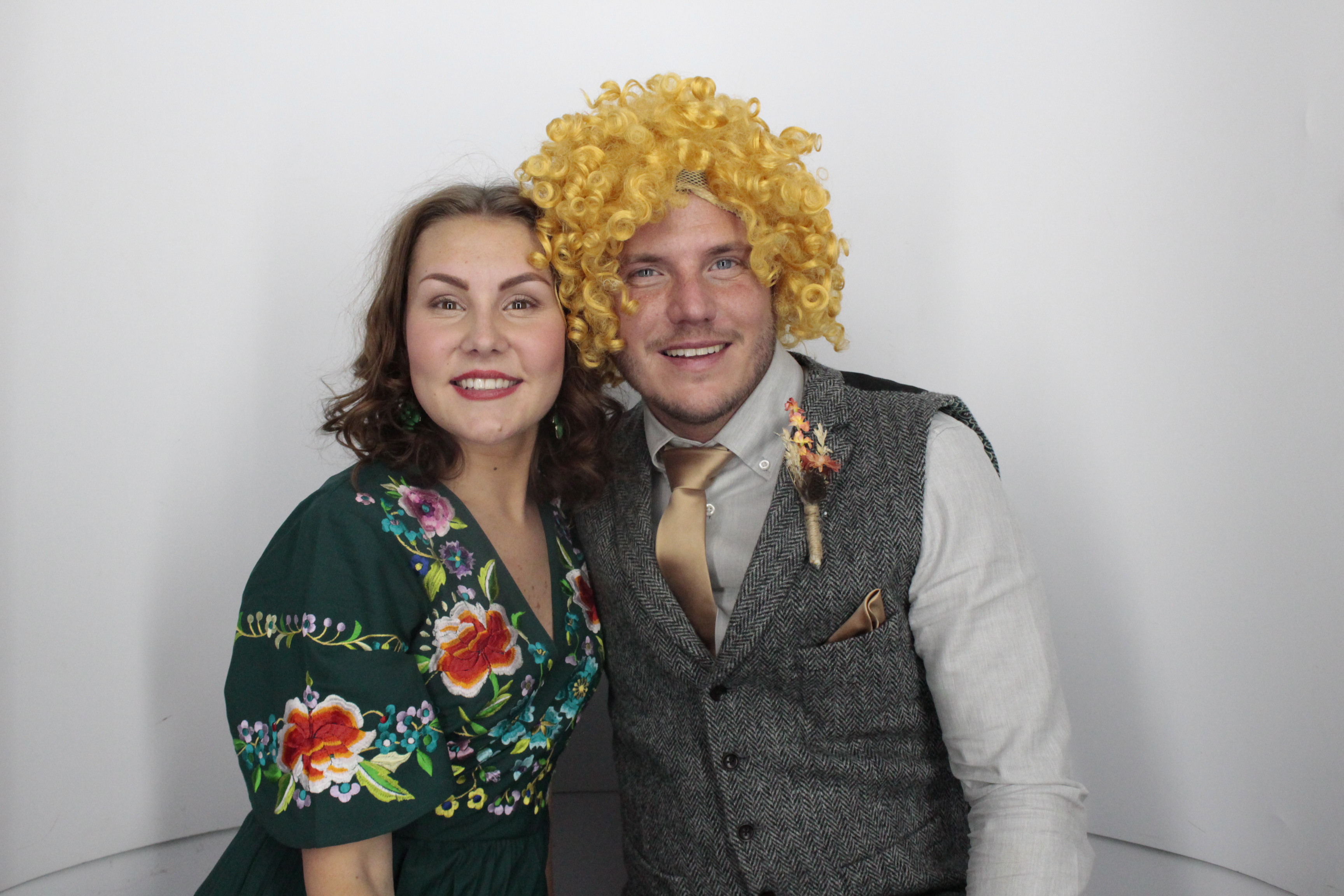 Hannah and Brett's Wedding | View more photos from the event at gallery.myphotoboothexperience.co.uk/u/MyPhotoBoothExperienceLtd/Hannah-and-Bretts-Wedding